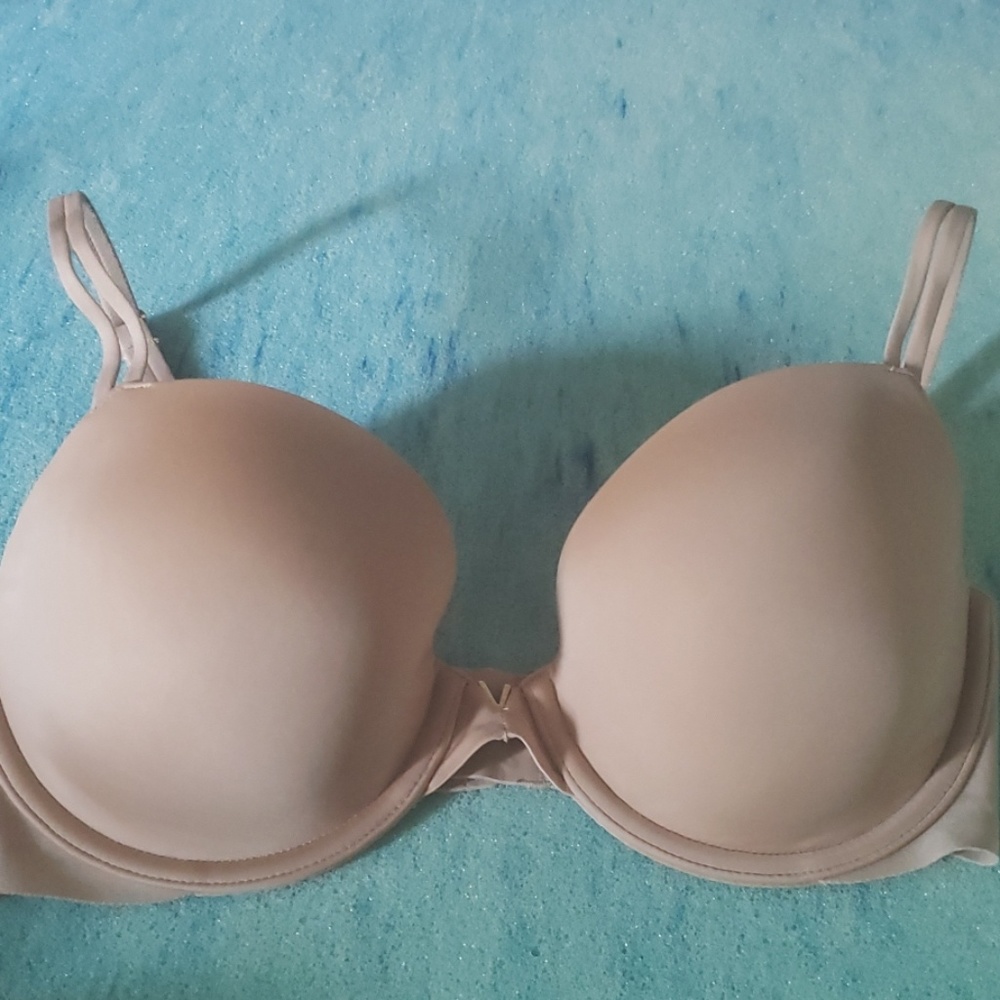 Victoria's Secret Very Sexy lightly lined bra